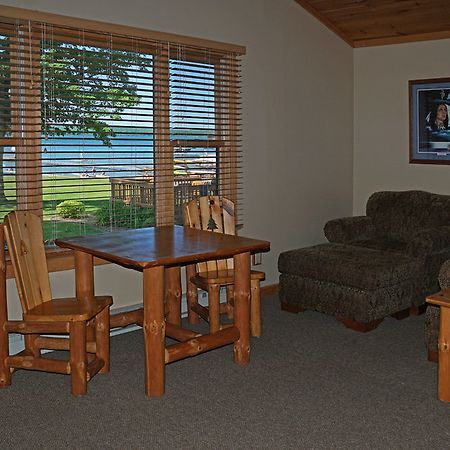 Sugar Lake Lodge Grand Rapids Eksteriør billede